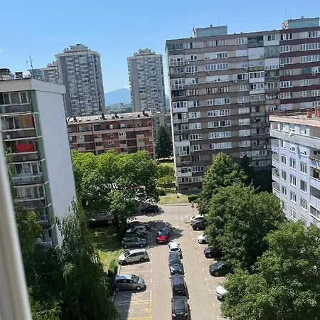 Apartman Glimpse Of Retro Apartamento Saraievo